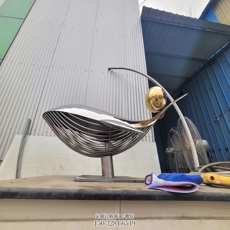 中式鱼顶球雕塑 园林景观生物雕塑精选 园林鱼顶球雕塑摆件订做