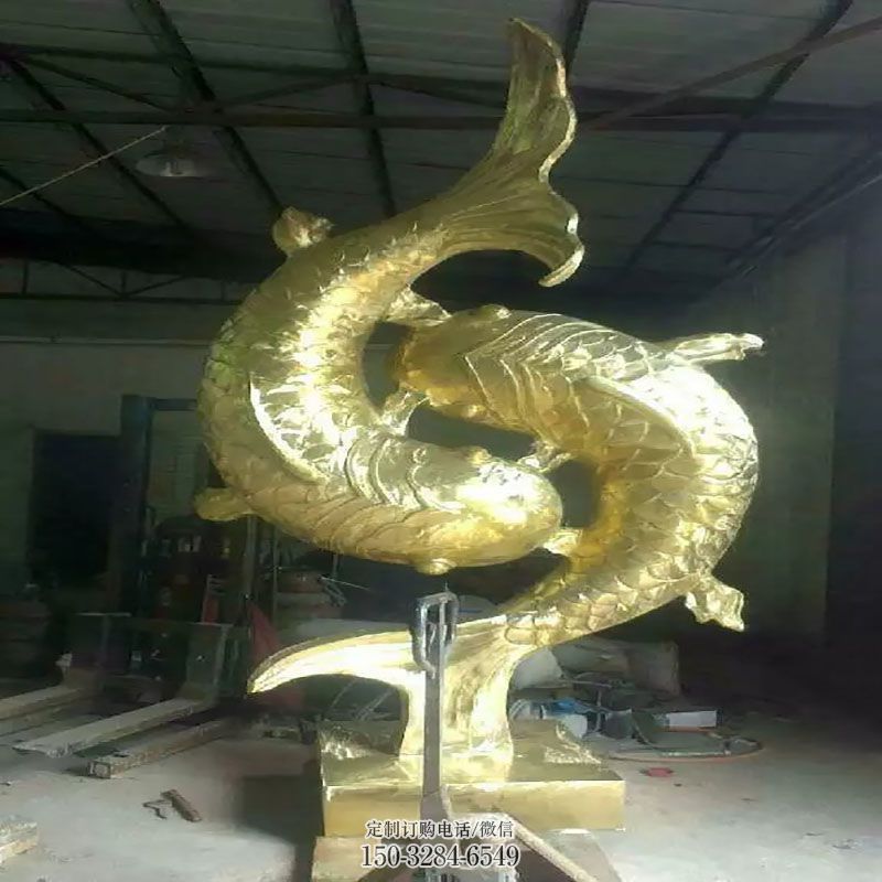 铜鱼雕塑生产 景观小品生物雕塑供需 公园景观铜鱼雕塑供求