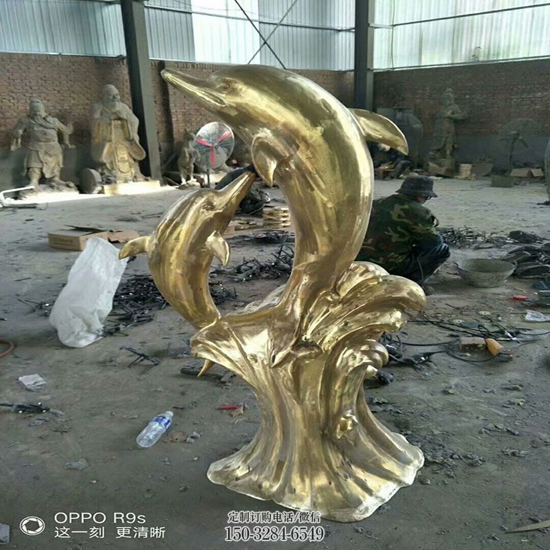 景区铜鱼雕塑 现代生物雕塑定制 景观艺术铜鱼雕塑承接