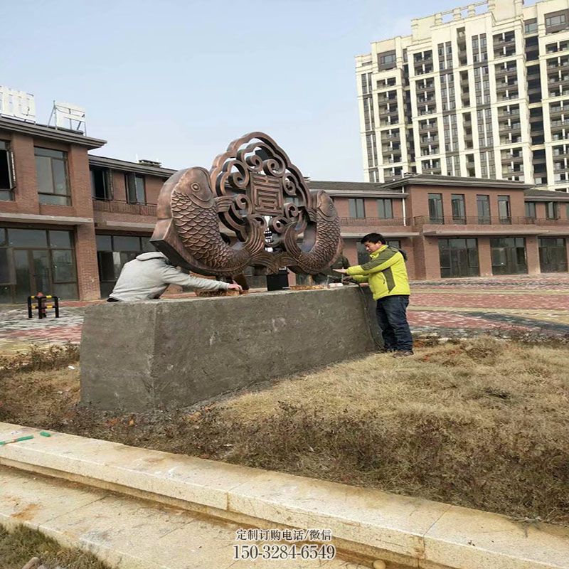 企业铜鱼雕塑 生物雕塑展示提供 景观镂空铜鱼雕塑定做