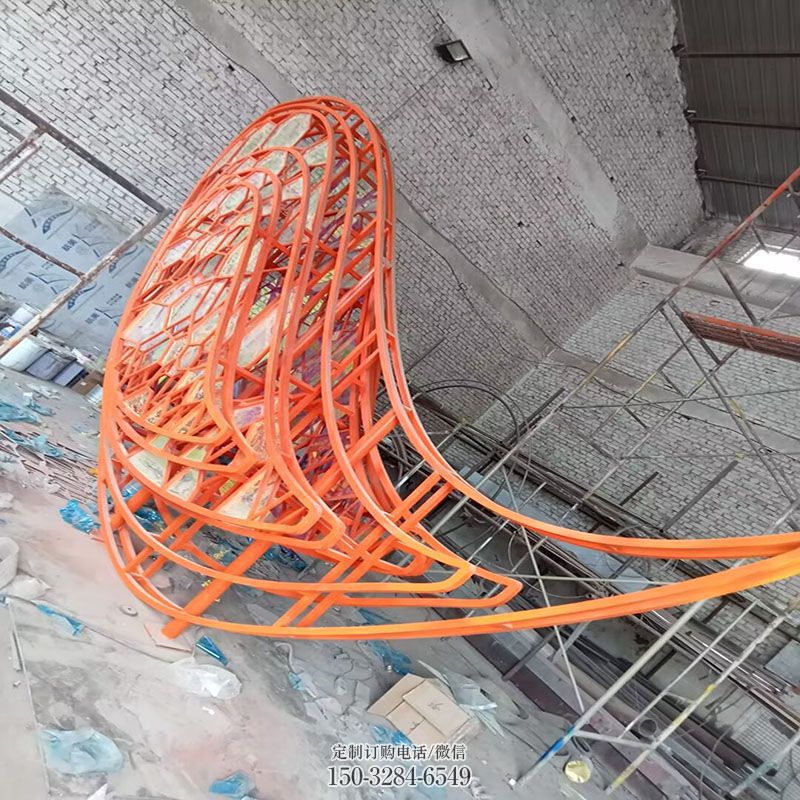 欧式风格常用-化学题材-锻钢镂空鱼雕塑