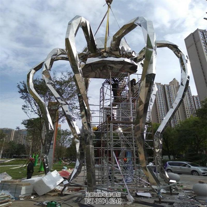 街景小品生产商-抽象设计-锻钢八爪鱼雕塑