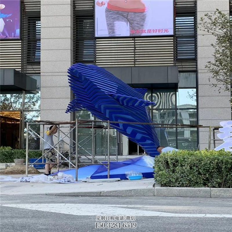 抽象鱼雕塑抽象 园林鱼雕塑摆件订做 园林几何鱼雕塑摆件订做