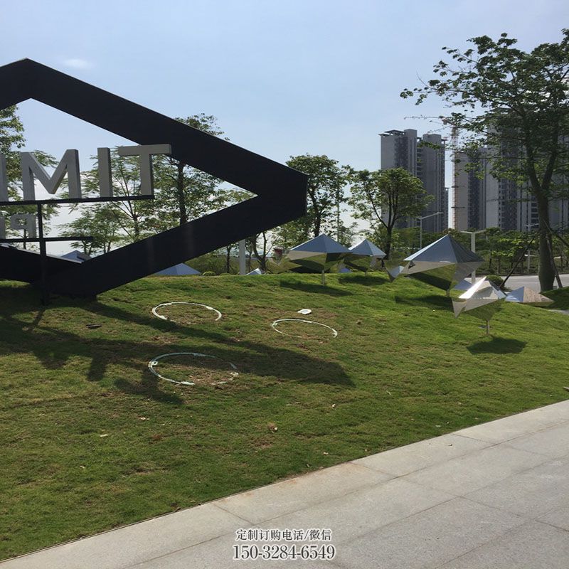 钢结构抽象鱼雕塑 景观艺术鱼雕塑承接 几何鱼雕塑订做通用