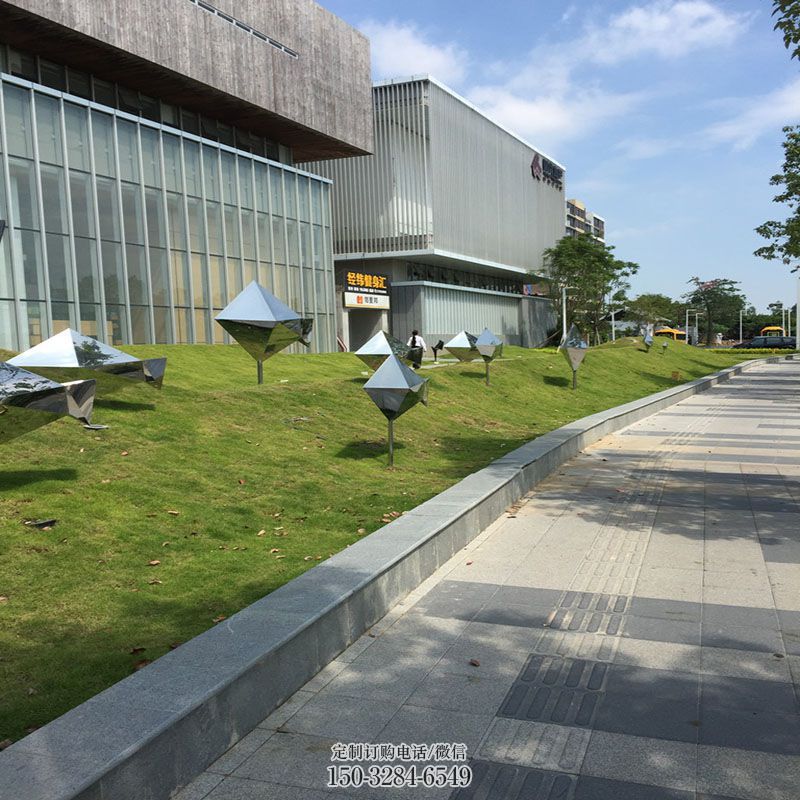 民俗抽象鱼雕塑 景观小品鱼雕塑供需 各类几何鱼雕塑标准